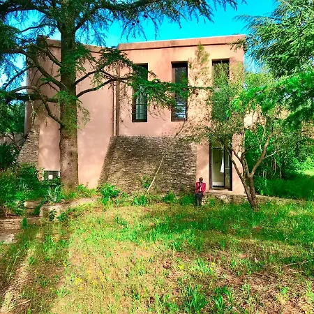 Villa Climatisee Avec Piscine Sur Les Hauts De *